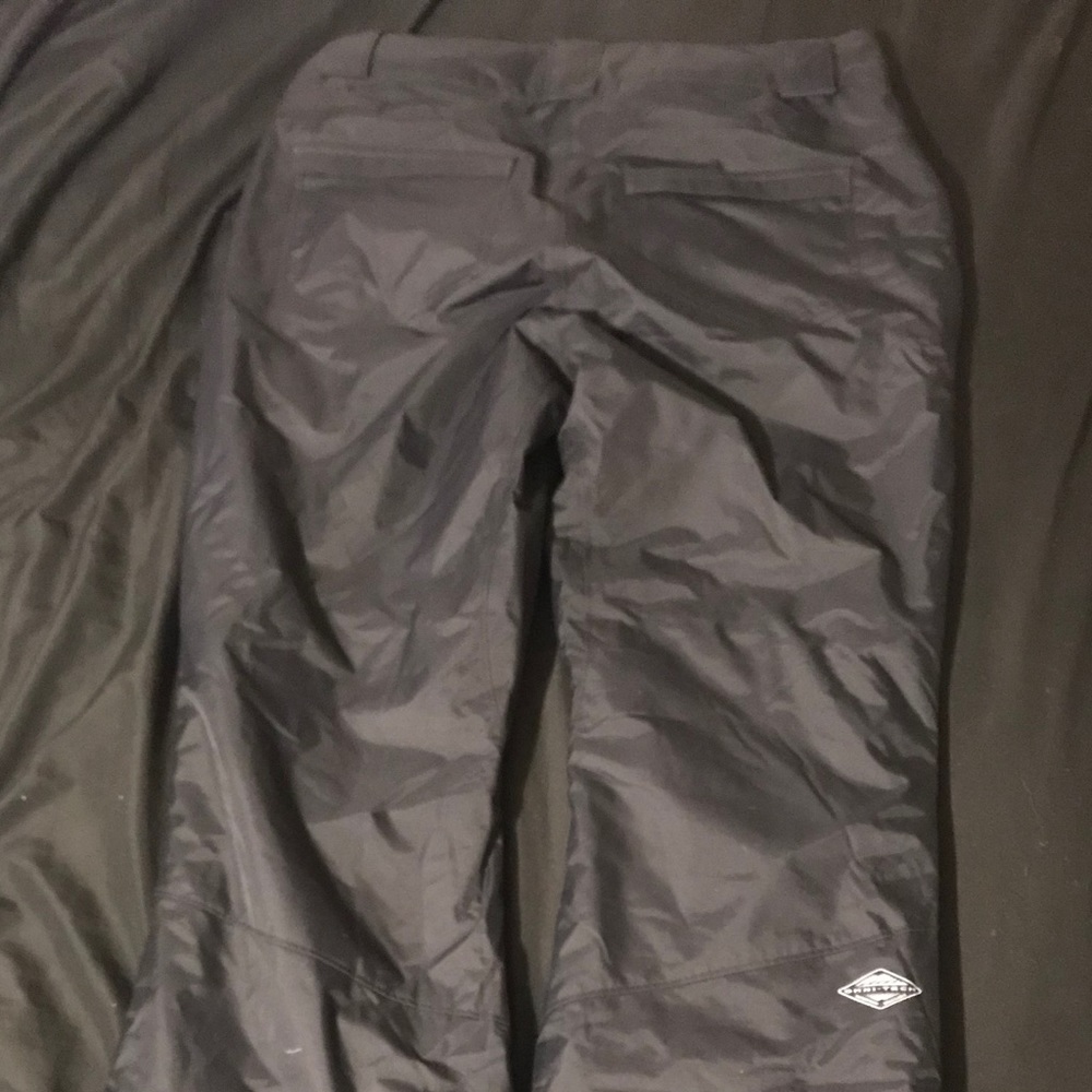 Women’s ski pants
